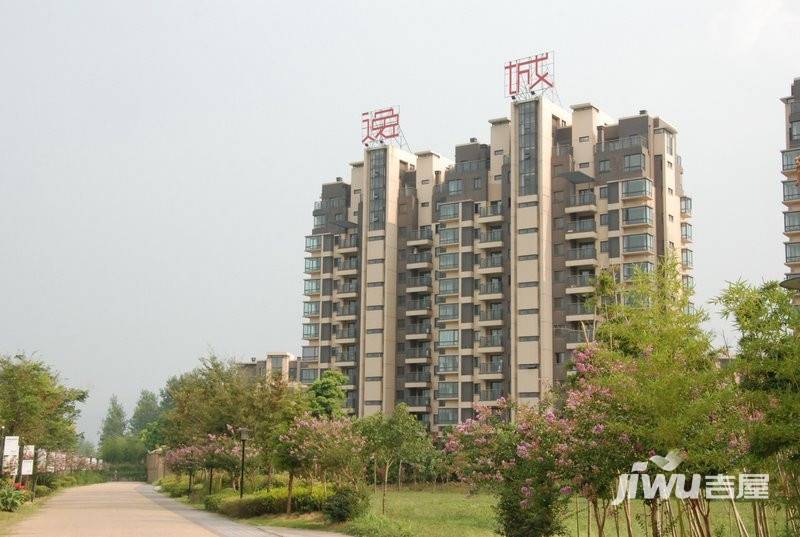 逸城社区实景 公寓实景图