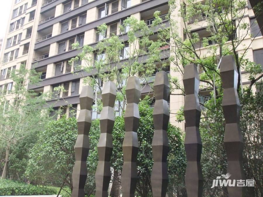 绿地璀璨天城实景图图片