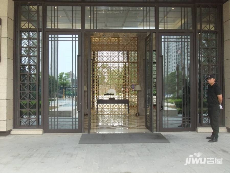 绿地璀璨天城实景图图片