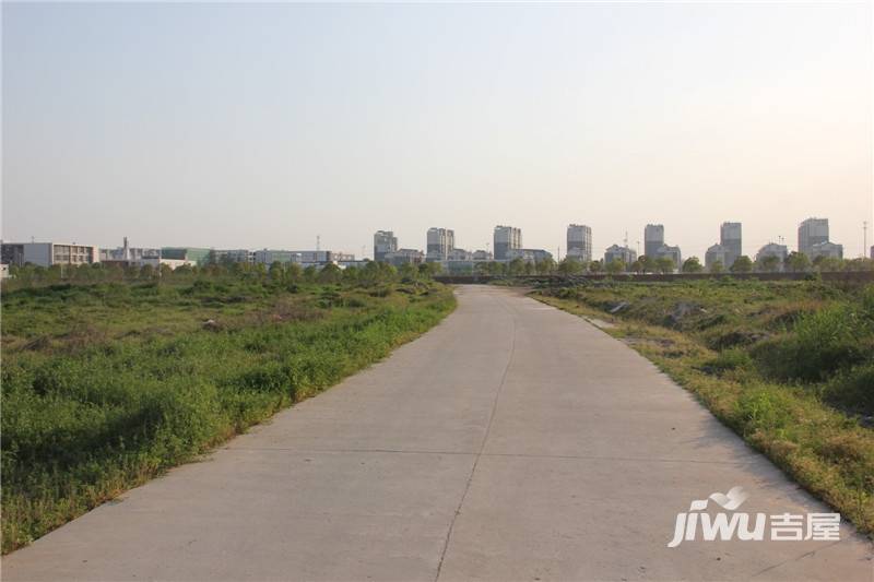 华建香颂溪岸实景图图片