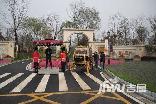 金地澜菲溪岸实景图图片