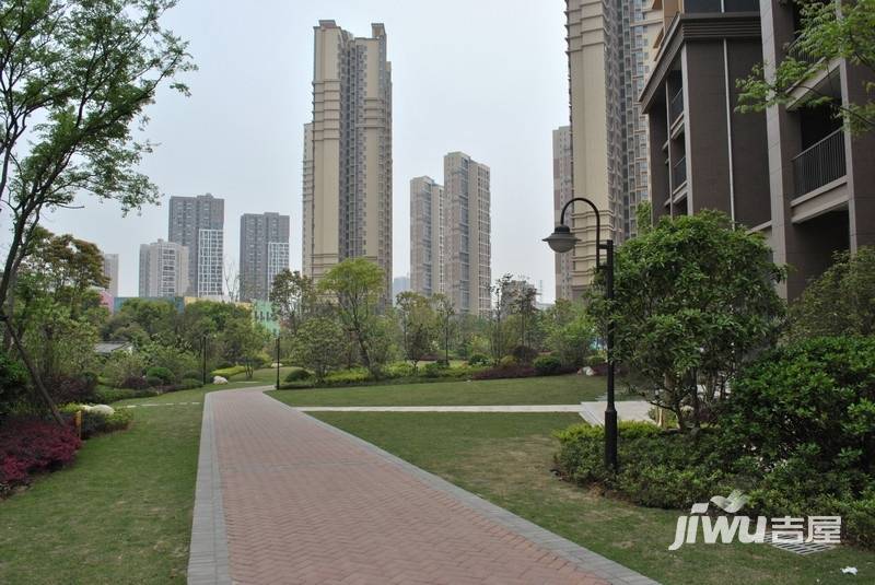 锦绣龙城鎏园实景图图片