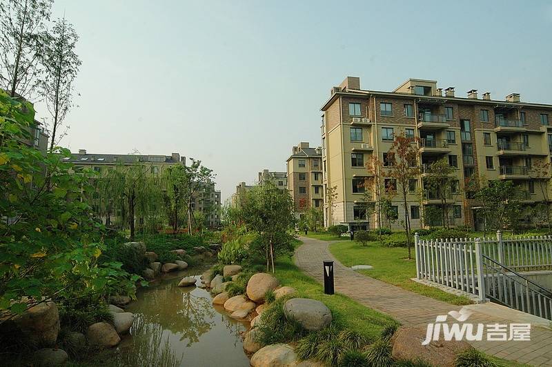 新湖景城社区实景 新湖景城兰馨苑社区实景