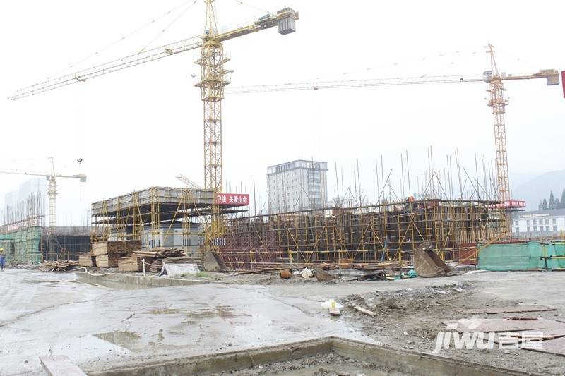 中城誉品实景图