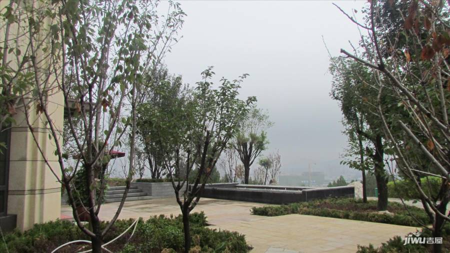 蓝光雍锦半岛实景图图片