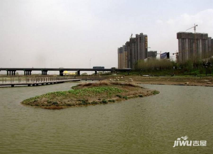 中铁琉森水岸实景图图片