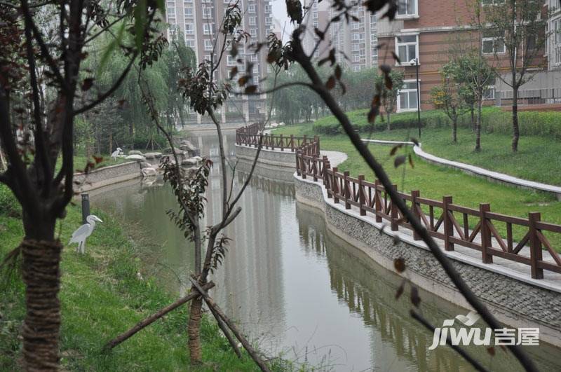 浐灞半岛太华金堤实景图图片