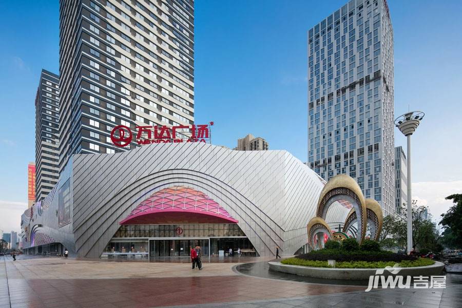 王健林售出48座万达广场，柳州万达前景如何？